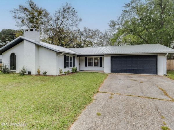 3244 Nottingham Road, Ocean Springs, MS 39564