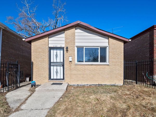 2102 W 73rd Street , Chicago, IL 60636