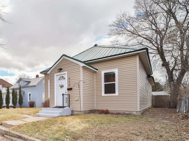 319 2nd Street NE, Staples, MN 56479