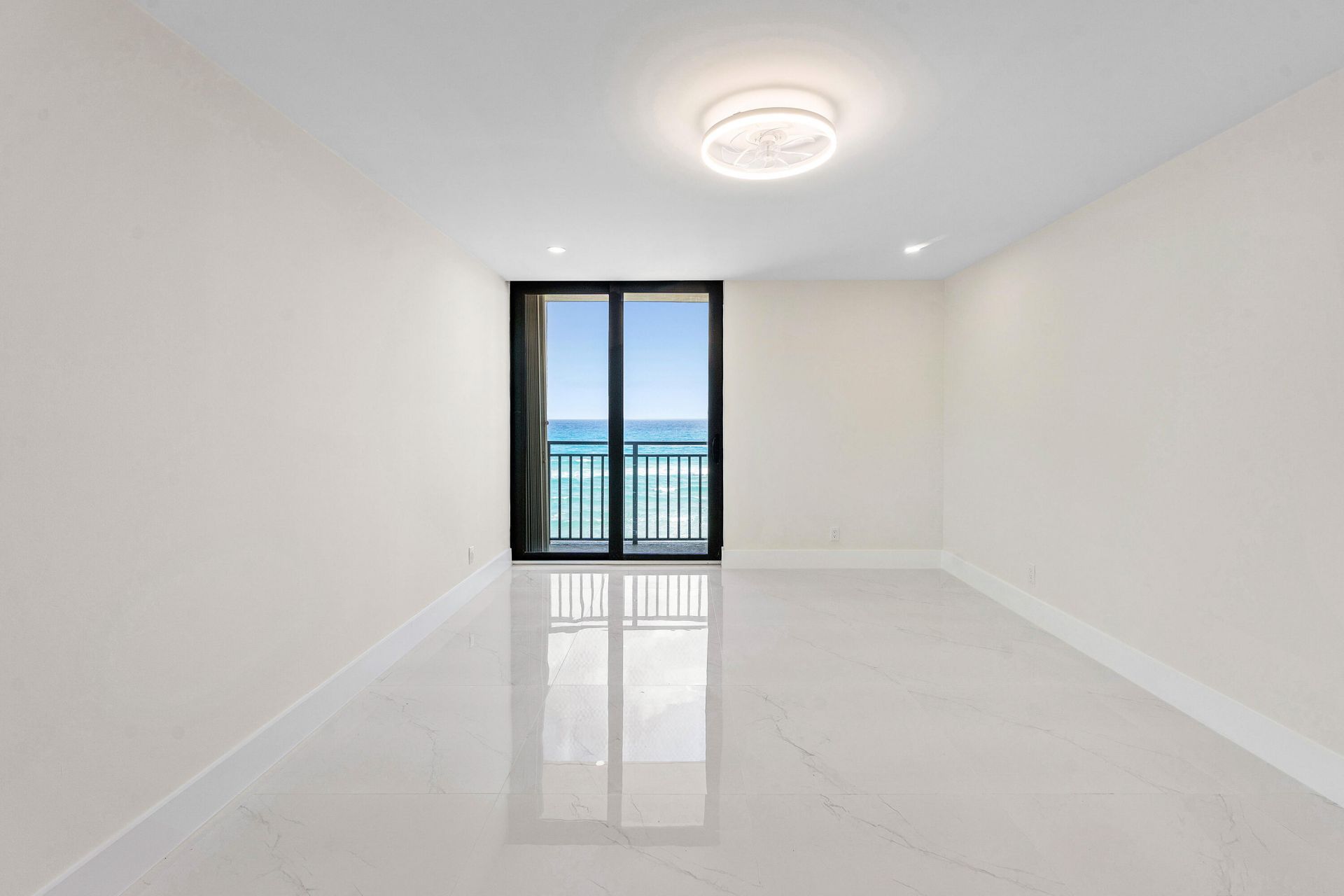 5460 N Ocean Drive, Unit 5b, Singer Island, FL 33404 Photo