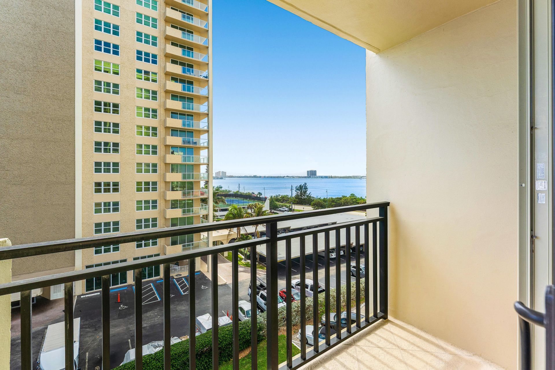 5460 N Ocean Drive, Unit 5b, Singer Island, FL 33404 Photo