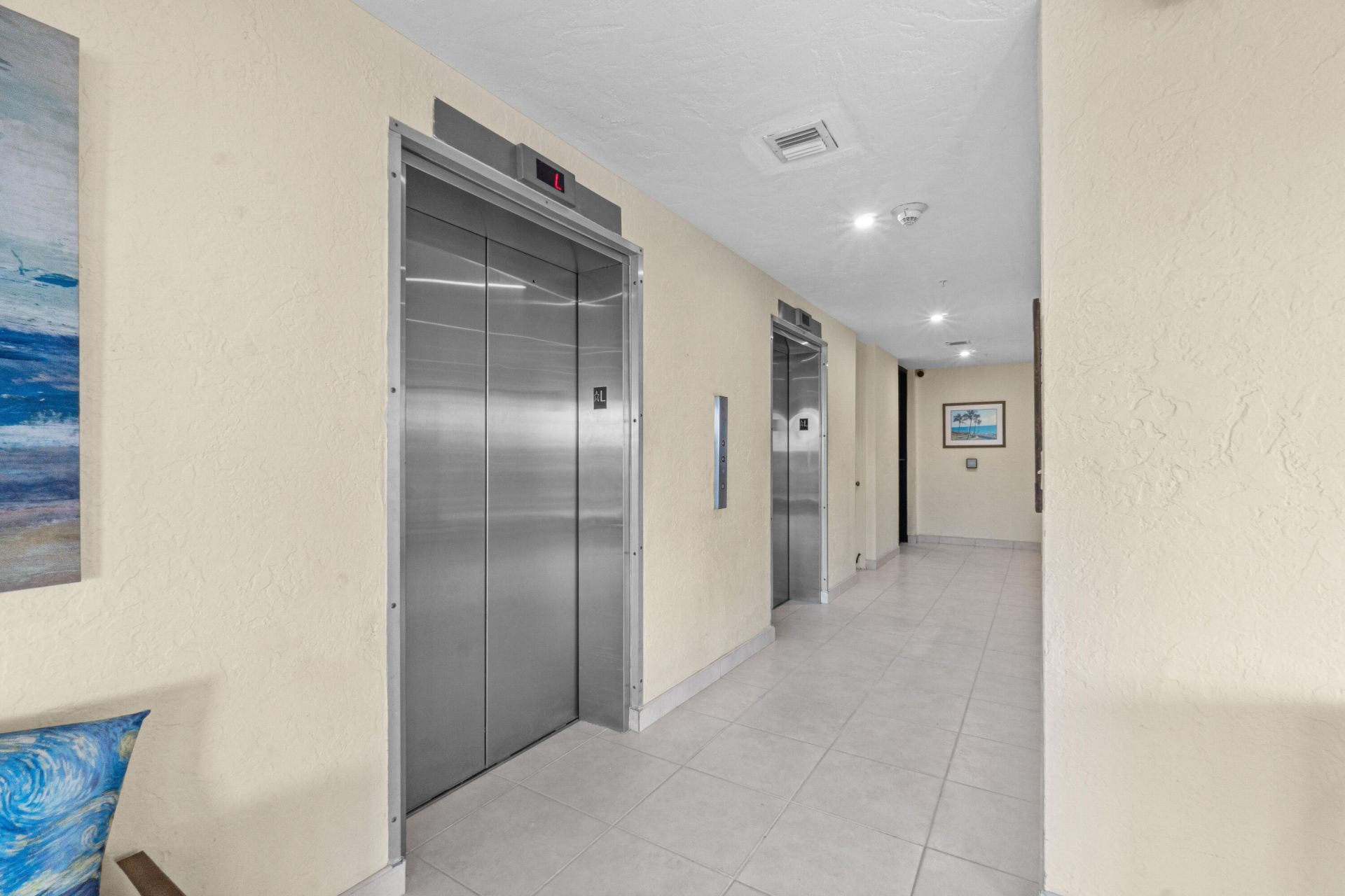 5460 N Ocean Drive, Unit 5b, Singer Island, FL 33404 Photo