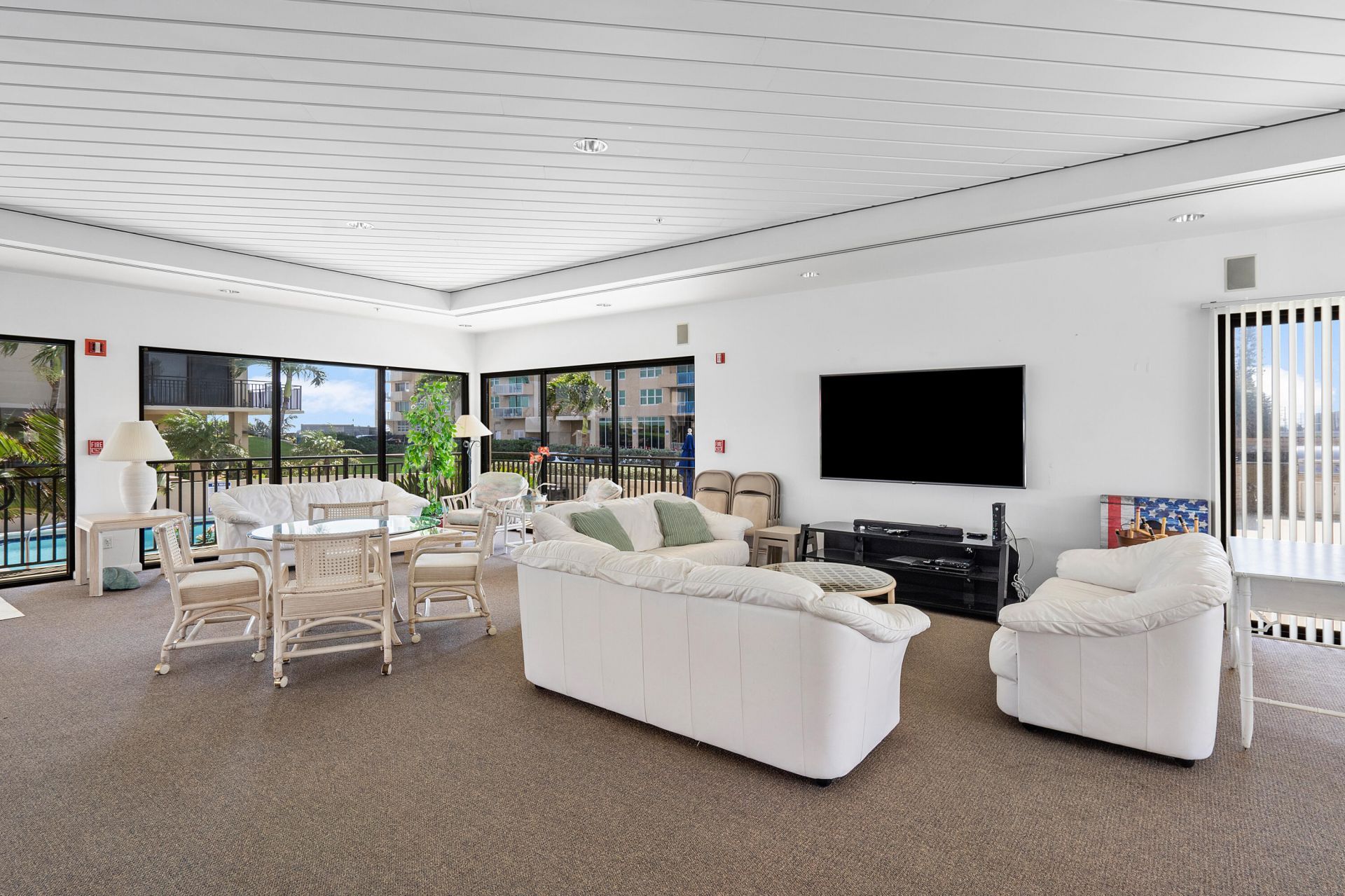 5460 N Ocean Drive, Unit 5b, Singer Island, FL 33404 Photo