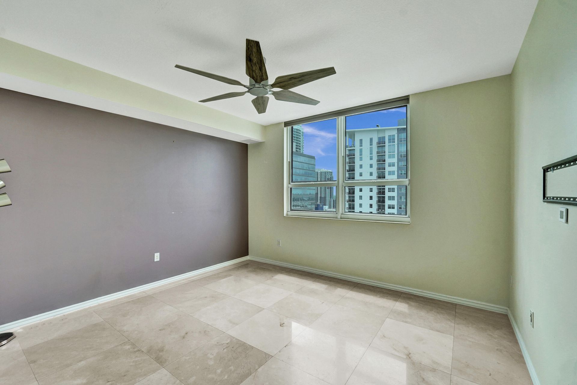 350 SE 2nd Street, Unit 2480, Fort Lauderdale, FL 33301 Photo