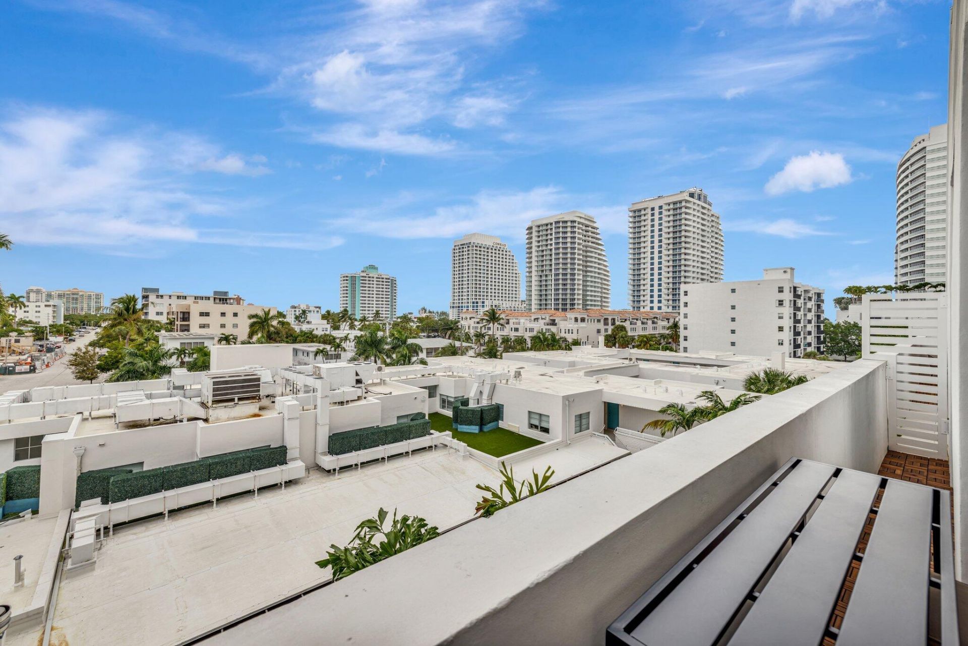 401 N Birch Road, Unit 409, Fort Lauderdale, FL 33304 Photo