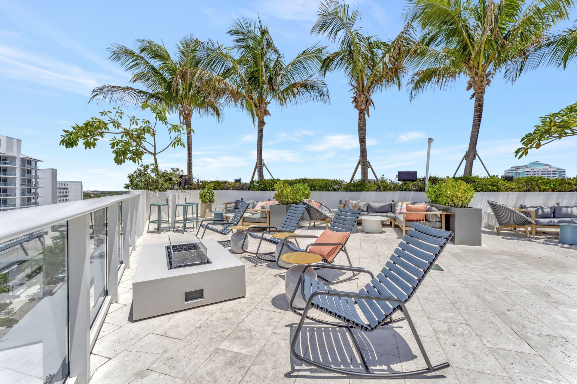 401 N Birch Road, Unit 409, Fort Lauderdale, FL 33304 Photo