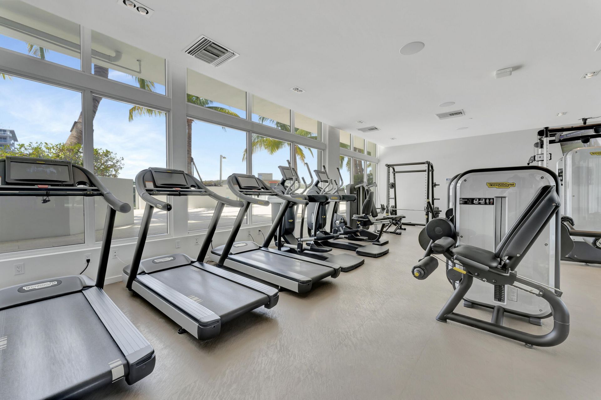 401 N Birch Road, Unit 409, Fort Lauderdale, FL 33304 Photo