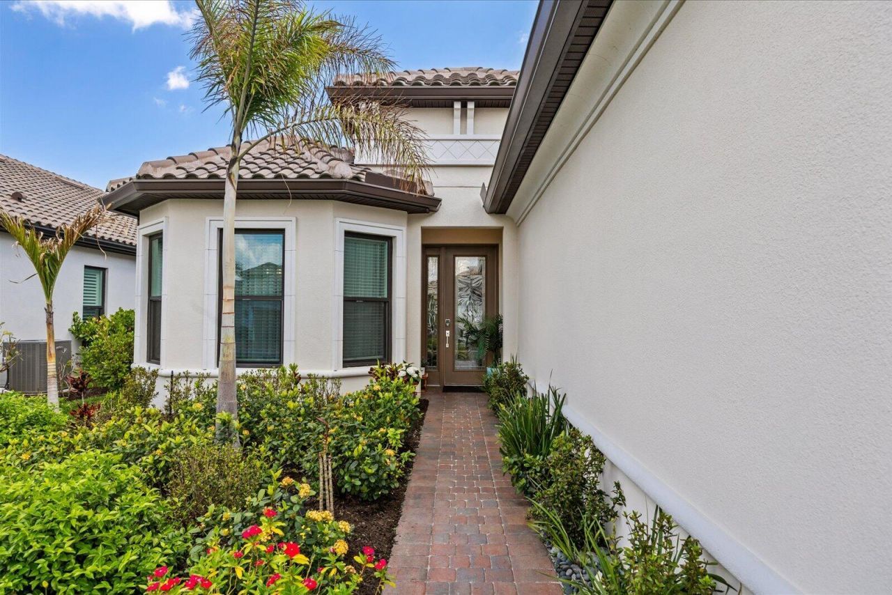 9959 SW Cloister Drive, Port Saint Lucie, FL 34987 Photo