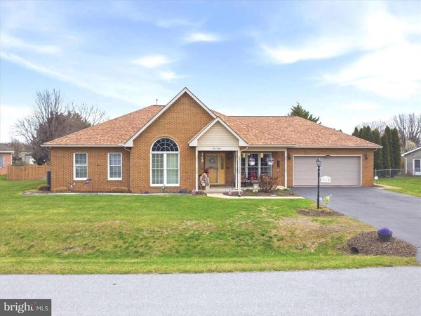112 PLANTATION DRIVE , HAGERSTOWN, MD 21740