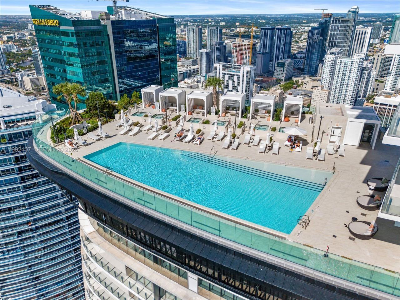 300 Biscayne Boulevard Way, Unit 2103C, Miami, FL 33131 Photo