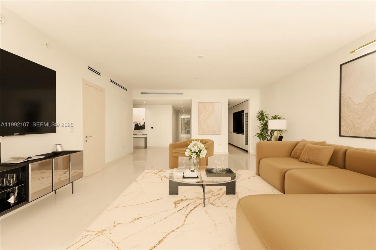300 Biscayne Boulevard Way, Unit 2103C, Miami, FL 33131 Photo