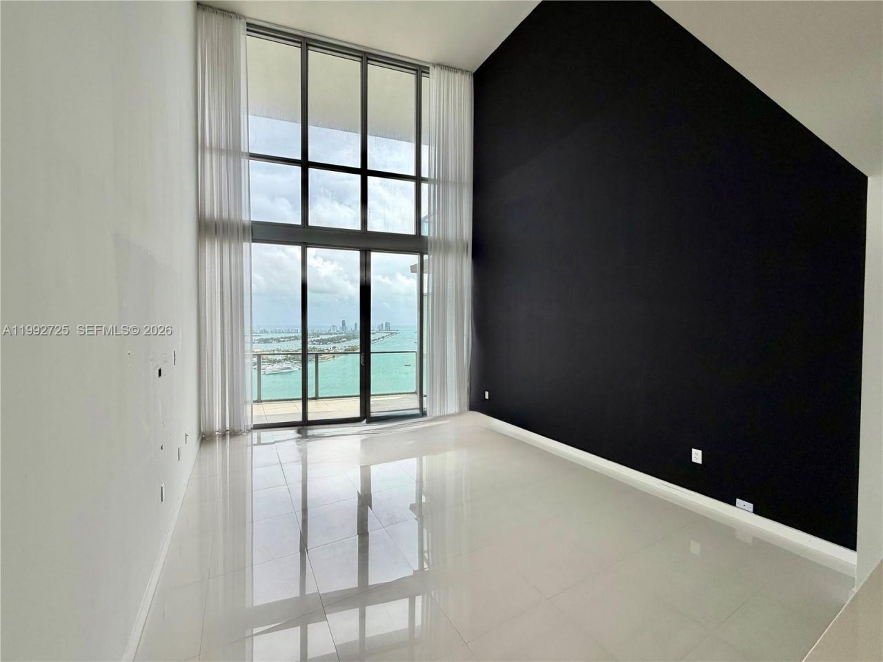 1100 Biscayne Blvd, Unit 4105, Miami, FL 33132 Photo