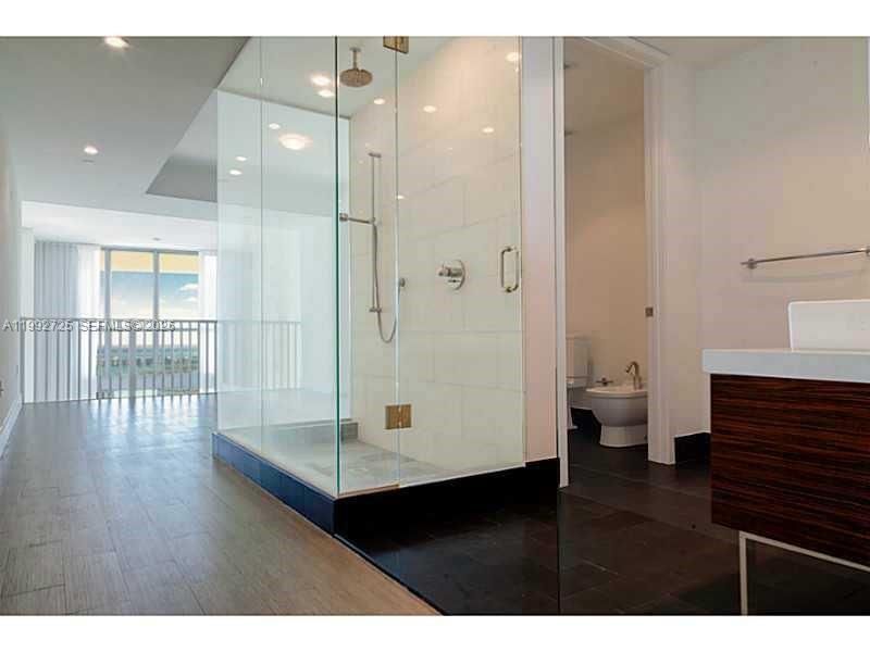 1100 Biscayne Blvd, Unit 4105, Miami, FL 33132 Photo