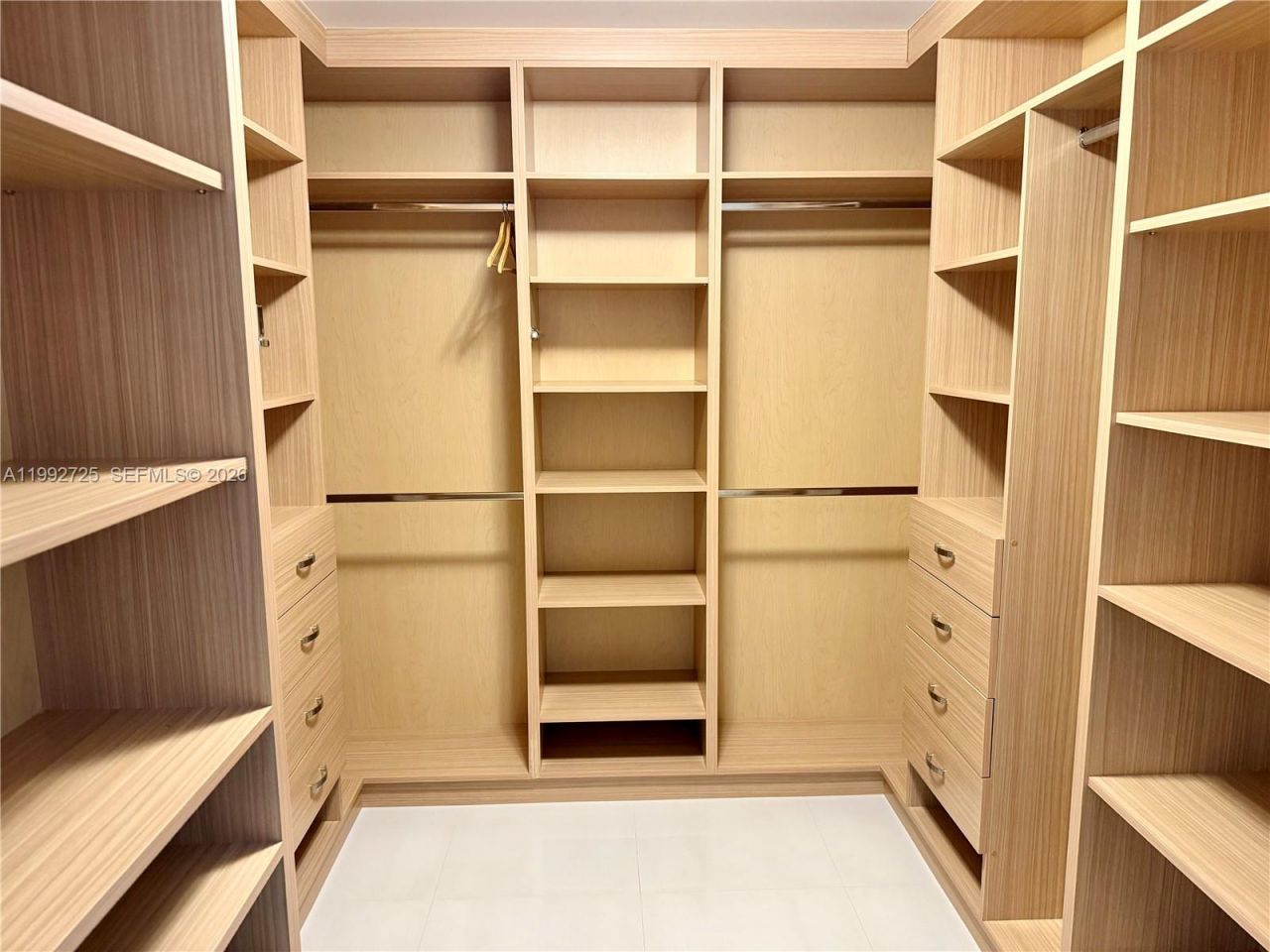 1100 Biscayne Blvd, Unit 4105, Miami, FL 33132 Photo