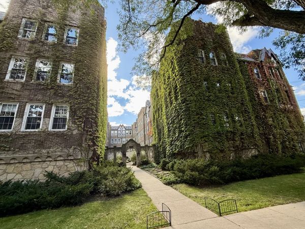 2333 W Farwell Avenue , Unit 2S, Chicago, IL 60645