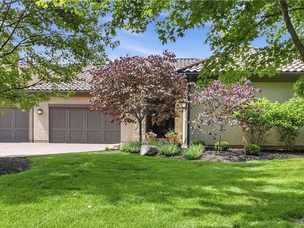 3214 W 137th Street, Leawood, KS 66224