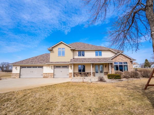 294 57th Avenue NE, Willmar, MN 56201