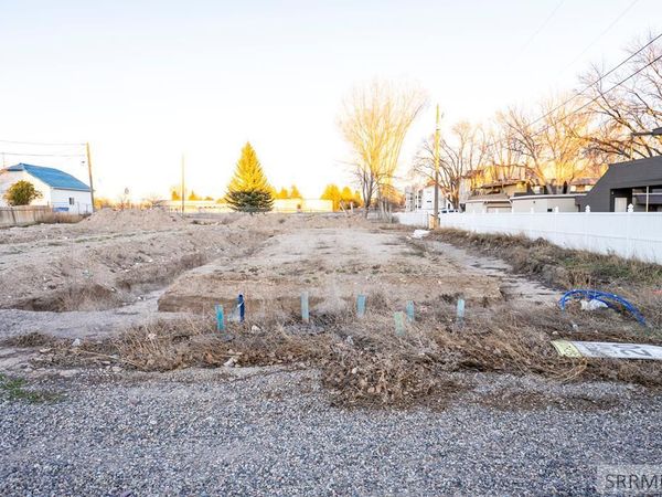 322 N Fanning Avenue, IDAHO FALLS, ID 83401