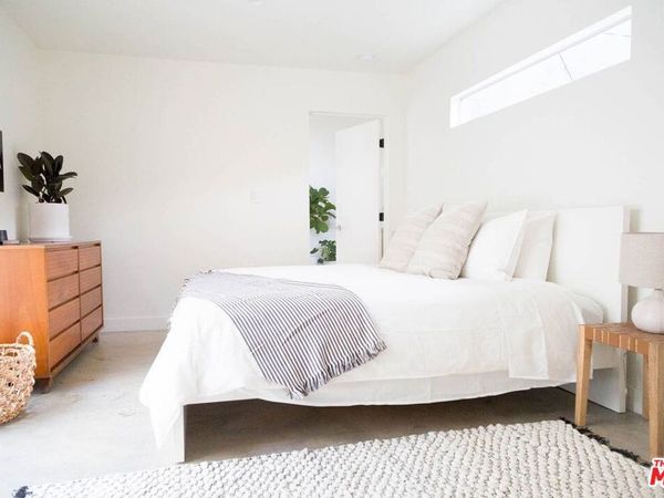 2228 ECHO PARK Avenue, Los Angeles, CA 90026