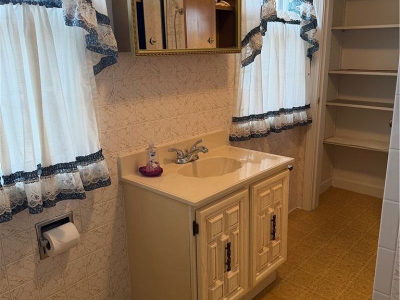 615 E 4th Street, East Liverpool, OH 43920 Photo 18