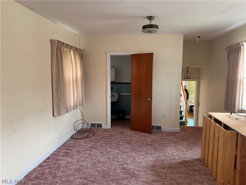 615 E 4th Street, East Liverpool, OH 43920 Photo 8