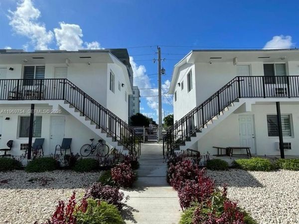 741 NW 60th St, Unit 3, Miami, FL 33127