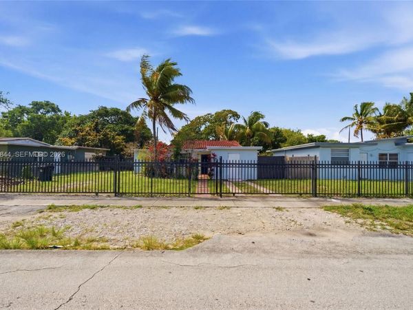 60 NW 128th St, North Miami, FL 33168