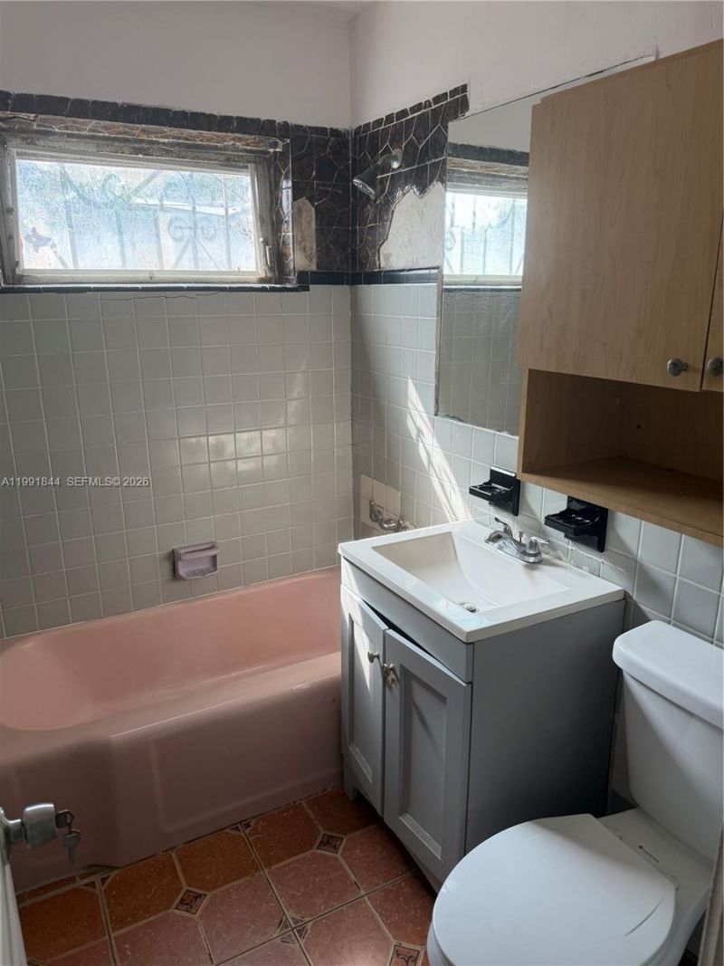 60 NW 128th St, North Miami, FL 33168 Photo