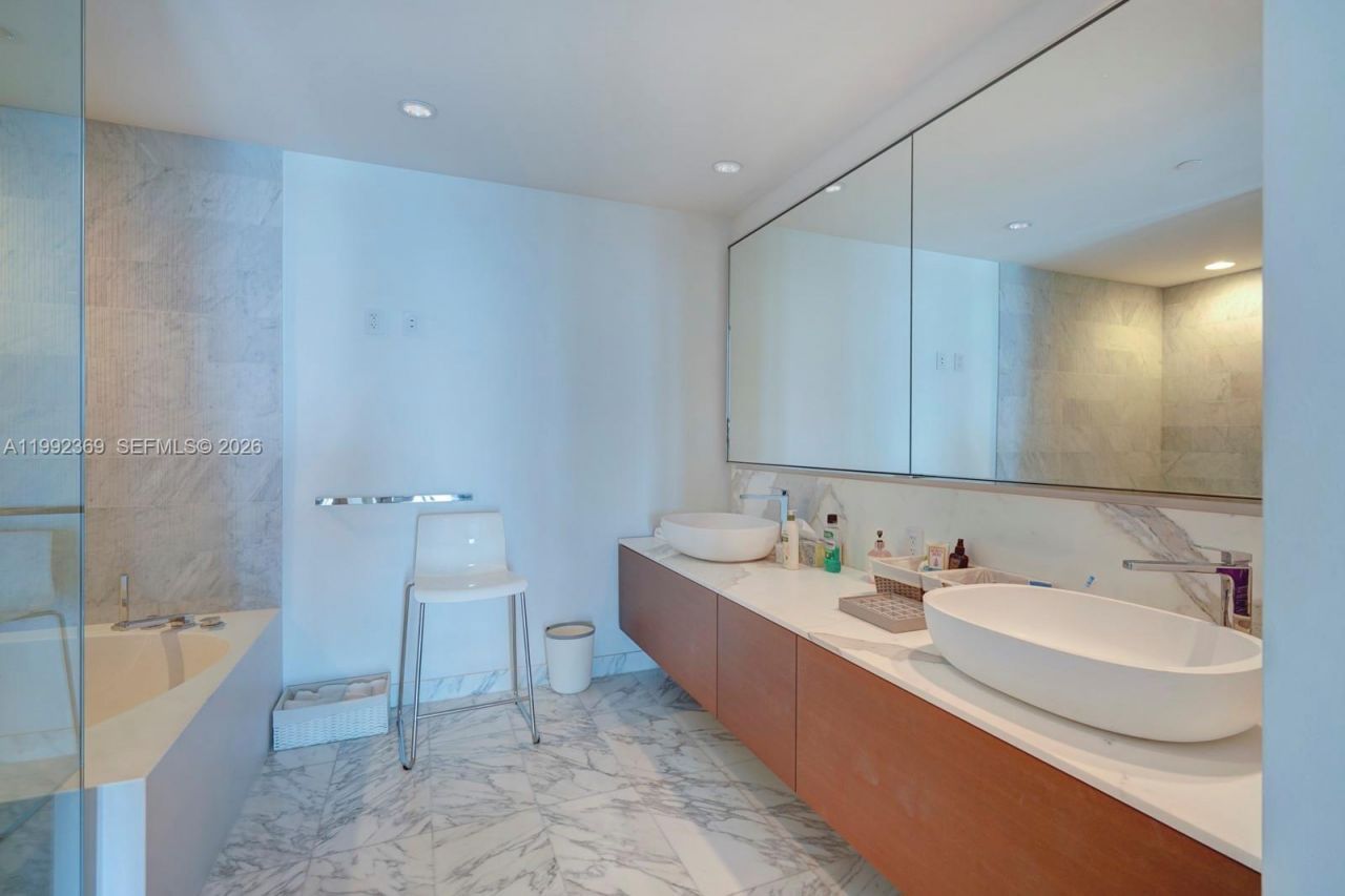10203 Collins Ave, Unit 1005, Bal Harbour, FL 33154 Photo