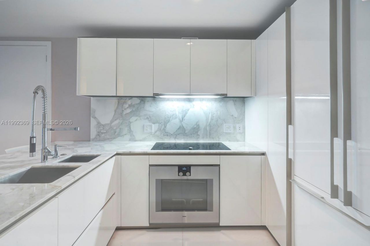 10203 Collins Ave, Unit 1005, Bal Harbour, FL 33154 Photo