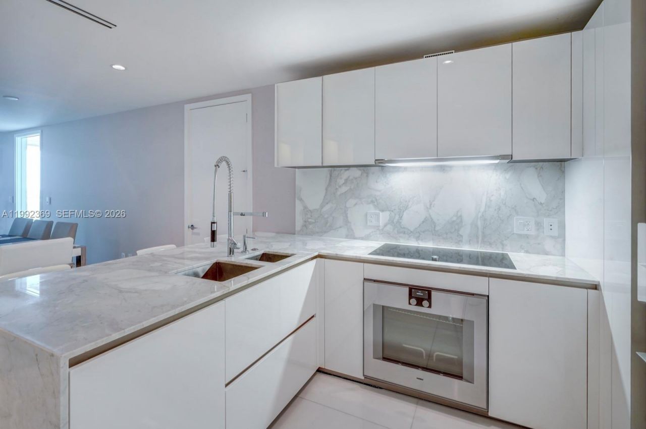 10203 Collins Ave, Unit 1005, Bal Harbour, FL 33154 Photo
