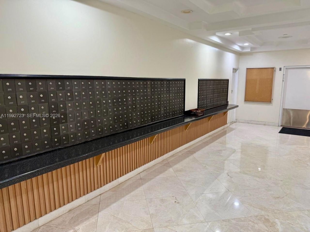 2780 NE 183rd St, Unit 2107, Aventura, FL 33160 Photo