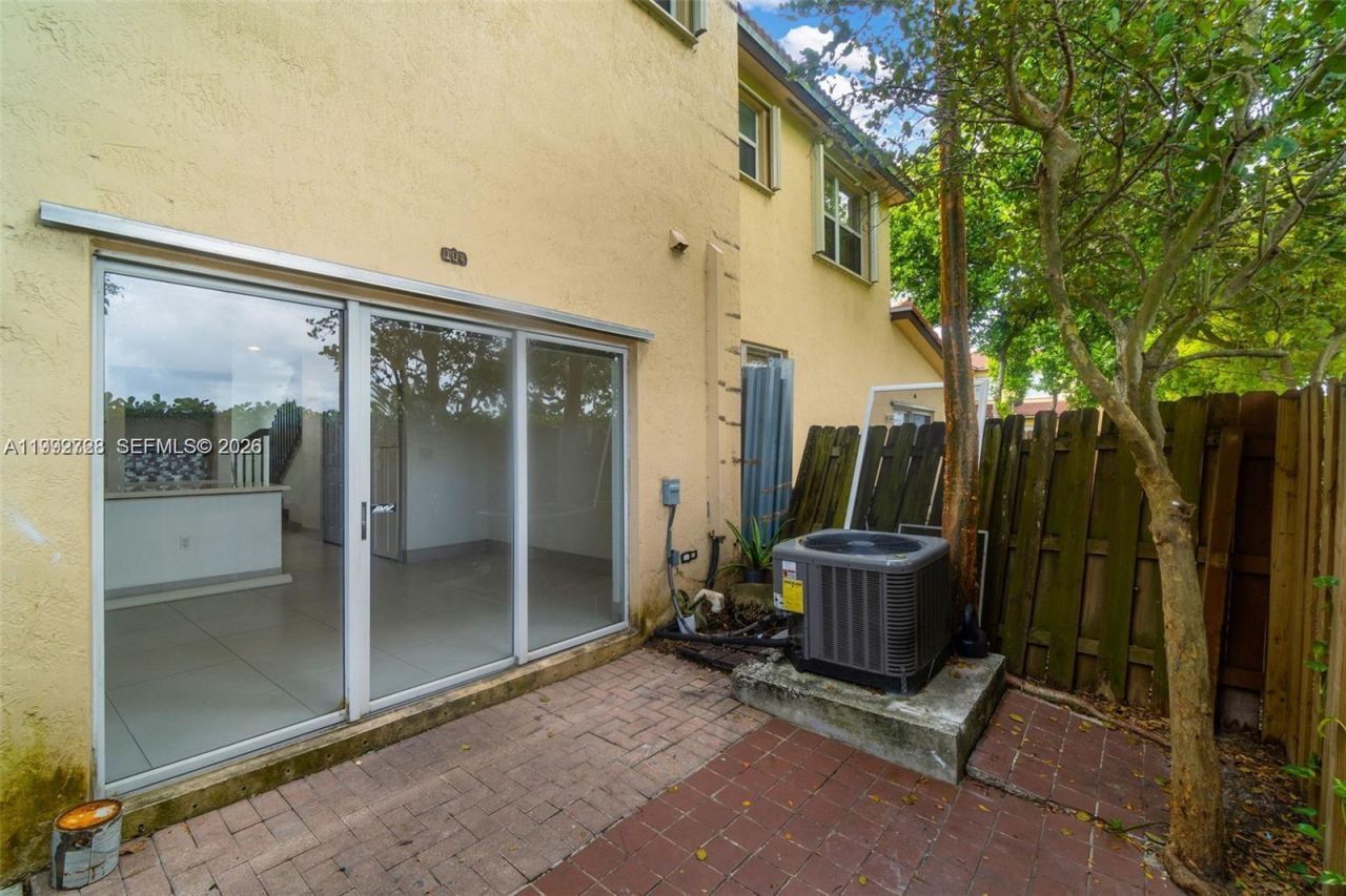 1720 NE 33rd Ave , Unit 104-5, Homestead, FL 33033 Photo