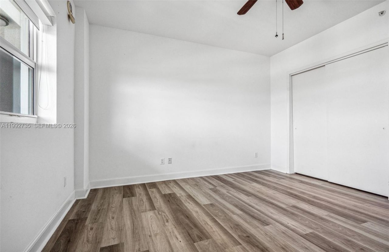 14951 Royal Oaks Ln , Unit 1706, North Miami, FL 33181 Photo