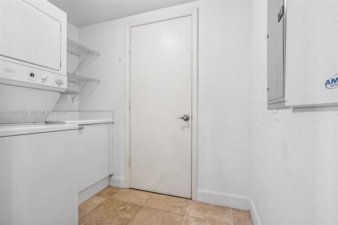 14951 Royal Oaks Ln , Unit 1706, North Miami, FL 33181 Photo