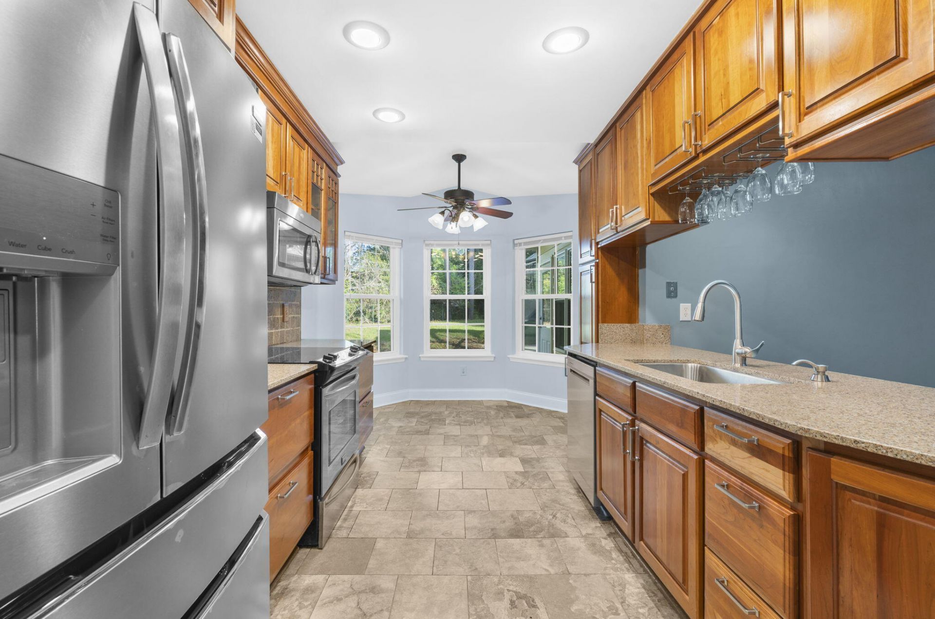 132 Knightsbridge Drive Photo 11