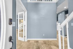 132 Knightsbridge Drive photo 4