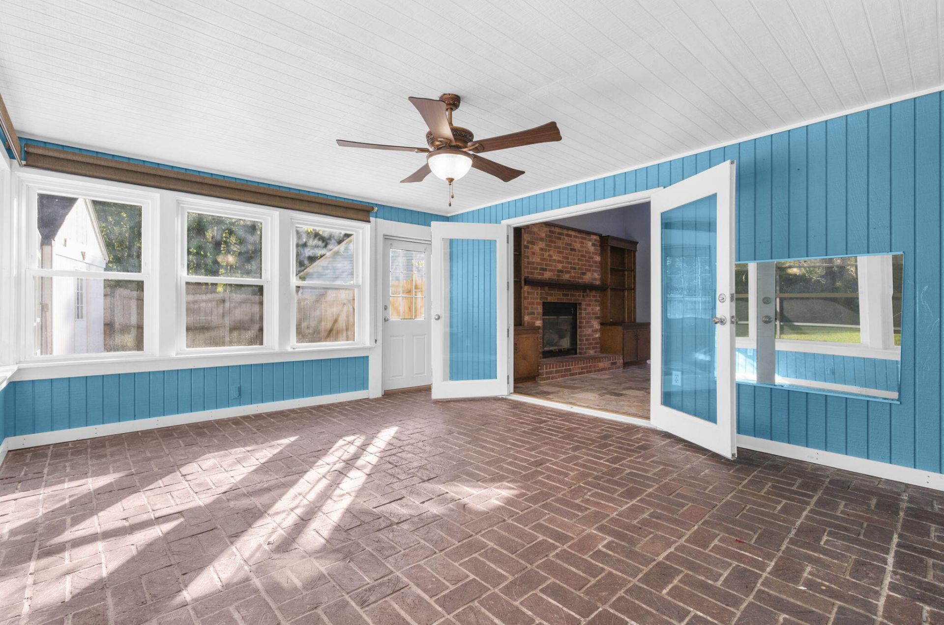 132 Knightsbridge Drive Photo 30