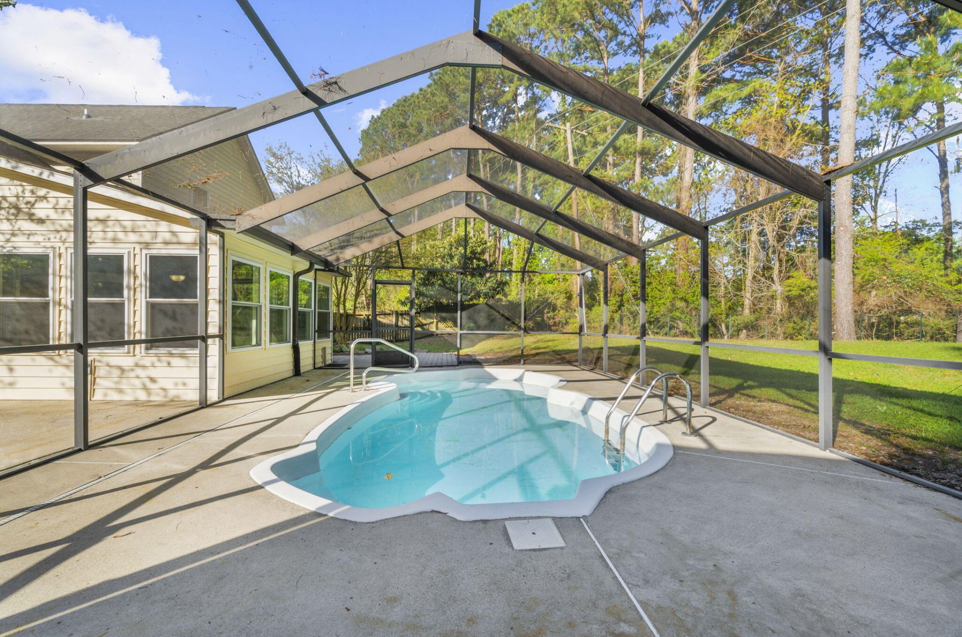 132 Knightsbridge Drive Photo 34