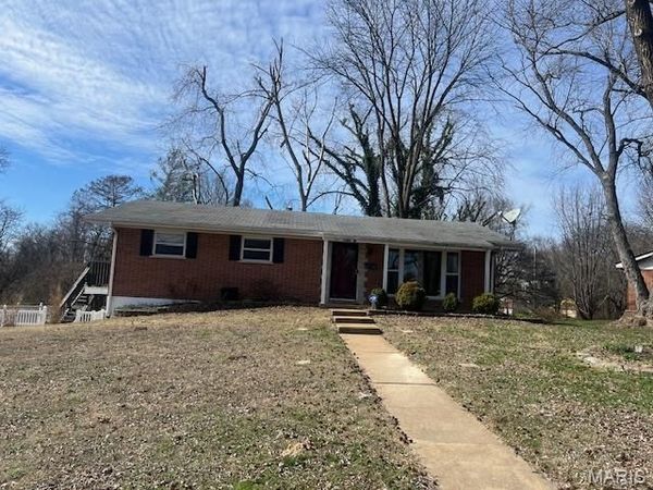 101 Ladue Road , Belleville, IL 62223