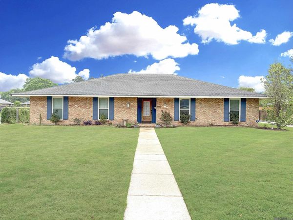 1141 Aurora Pl, Baton Rouge, LA 70806