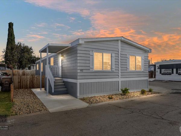 92 Cinnamon Lane, Bakersfield, CA 93308