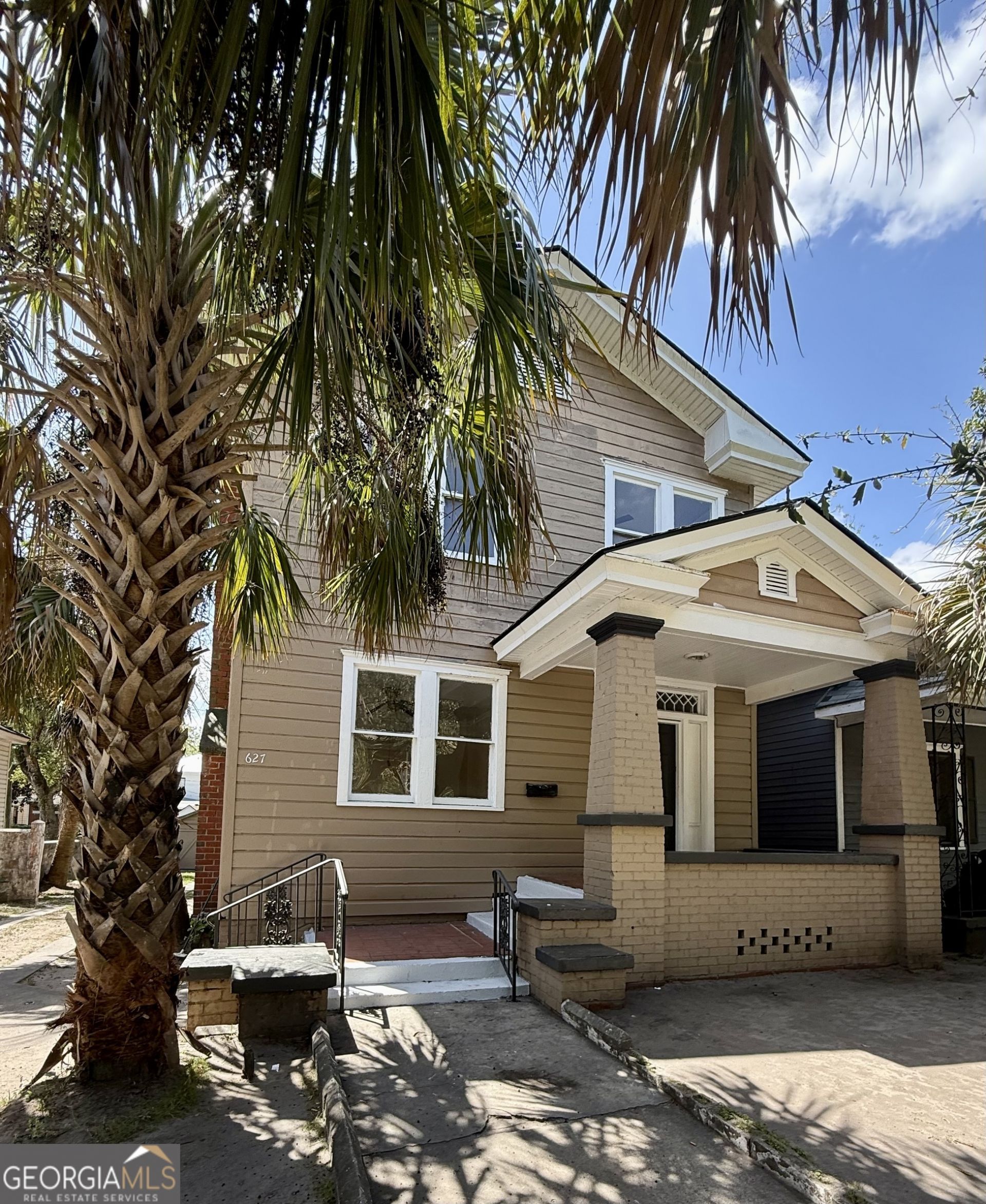 627 W 39th Street, Savannah, GA 31415 Main Photo