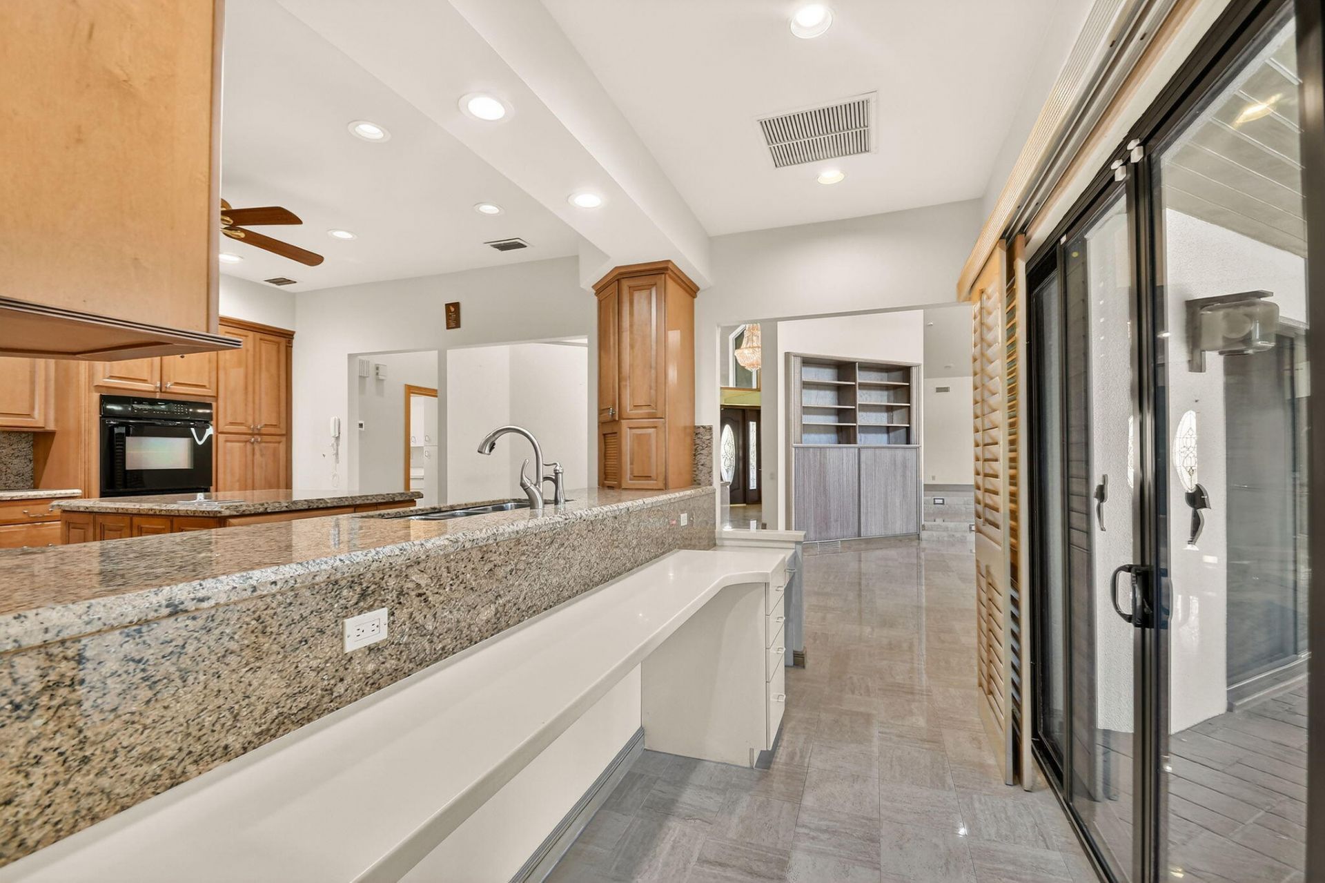 2410 Embassy Drive, West Palm Beach, FL 33401 Photo