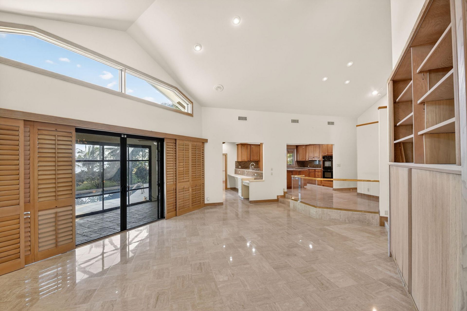 2410 Embassy Drive, West Palm Beach, FL 33401 Photo