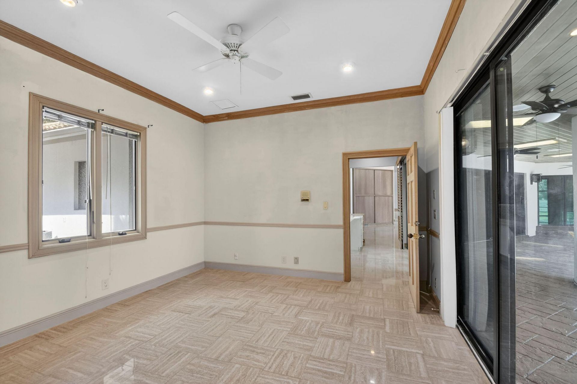 2410 Embassy Drive, West Palm Beach, FL 33401 Photo