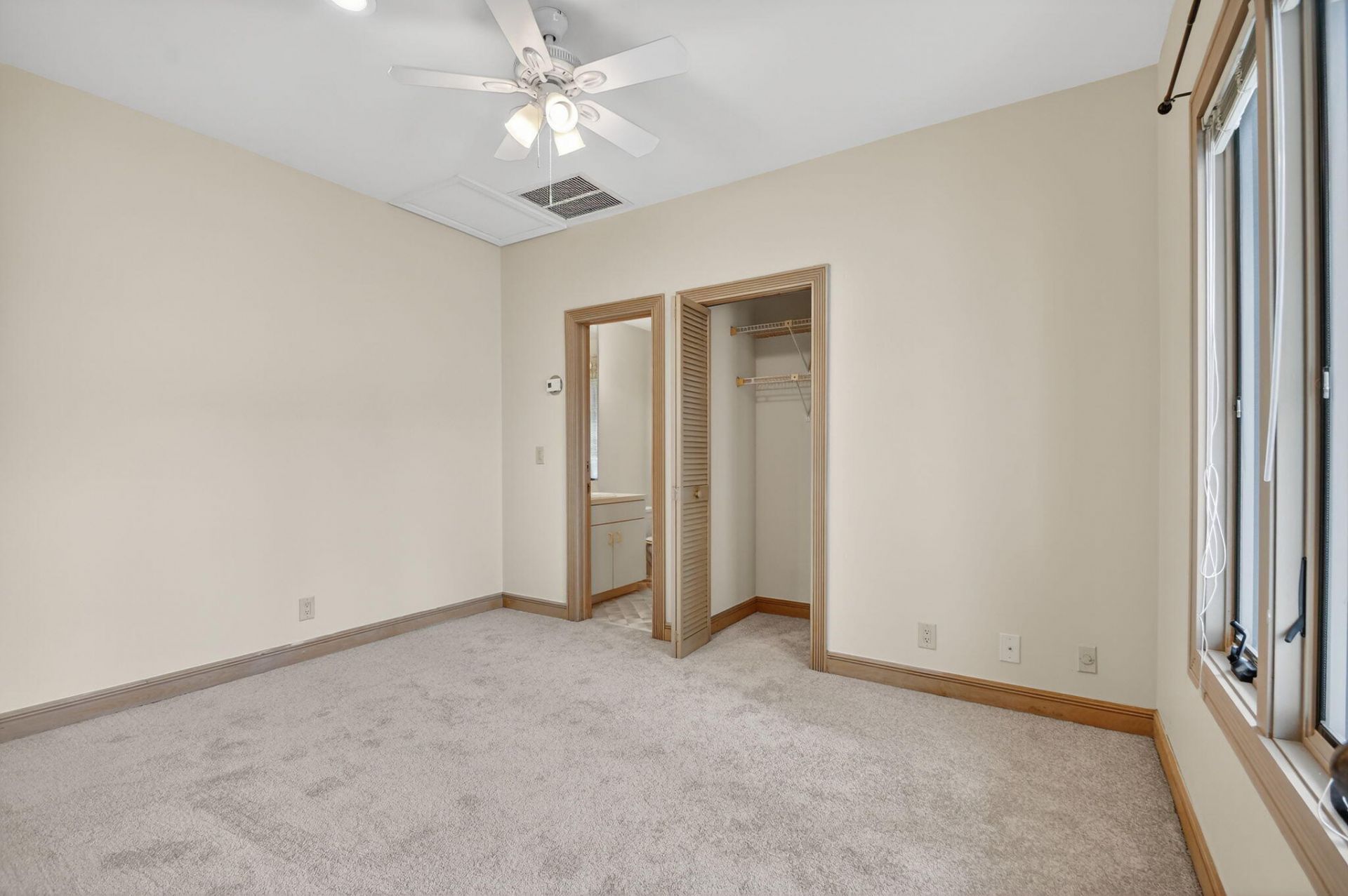 2410 Embassy Drive, West Palm Beach, FL 33401 Photo