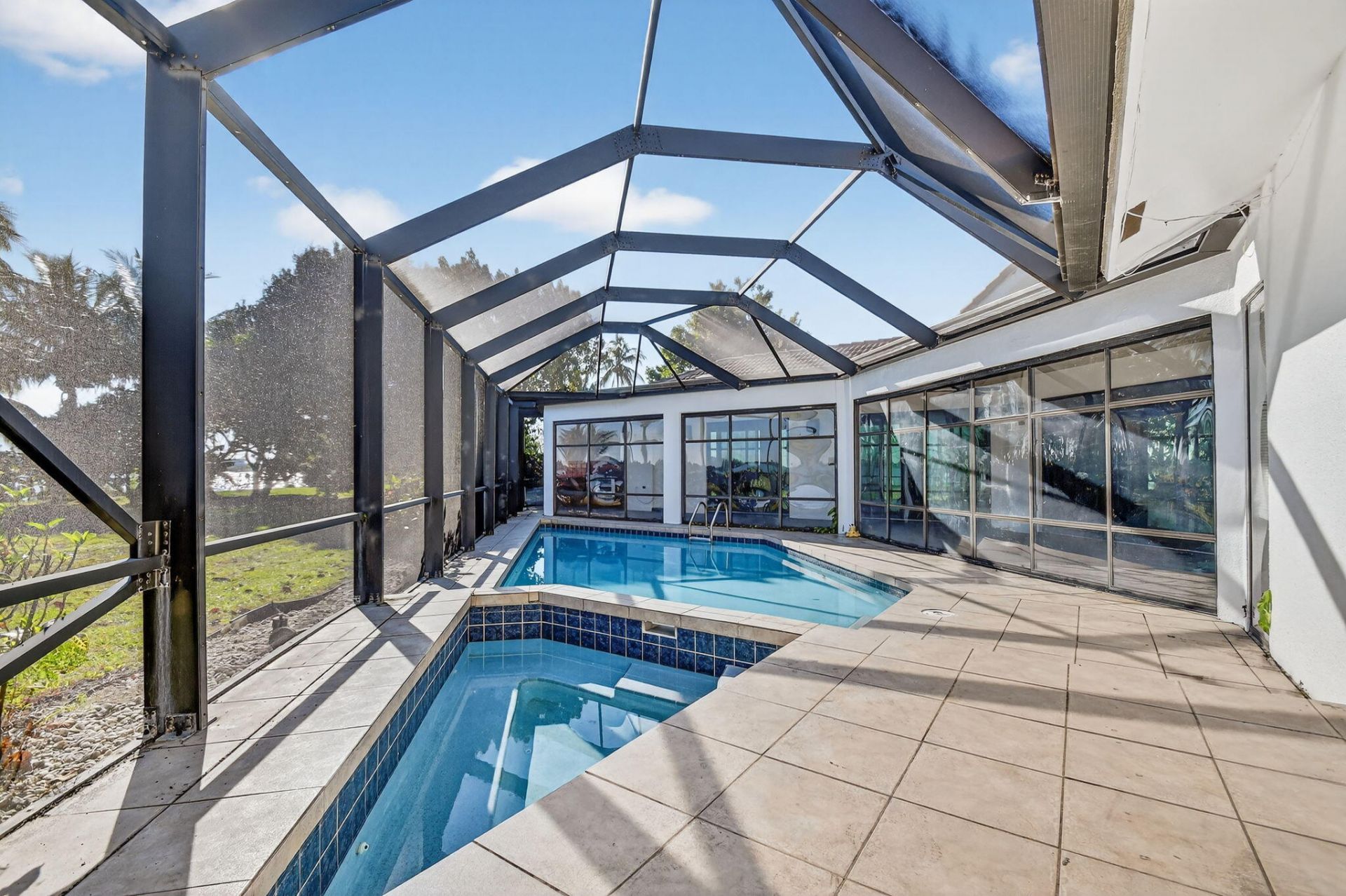 2410 Embassy Drive, West Palm Beach, FL 33401 Photo