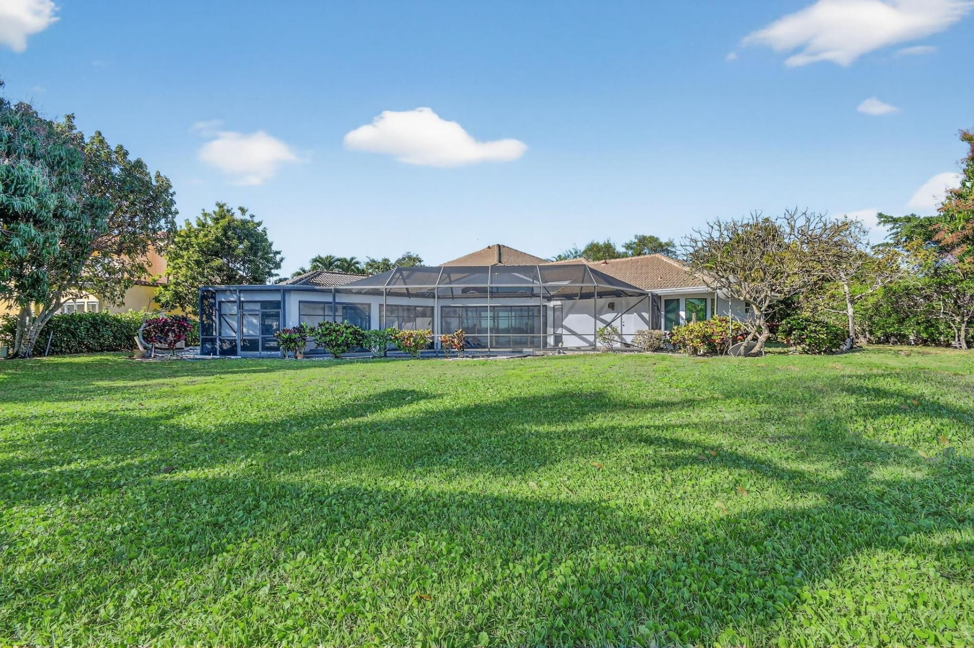 2410 Embassy Drive, West Palm Beach, FL 33401 Photo