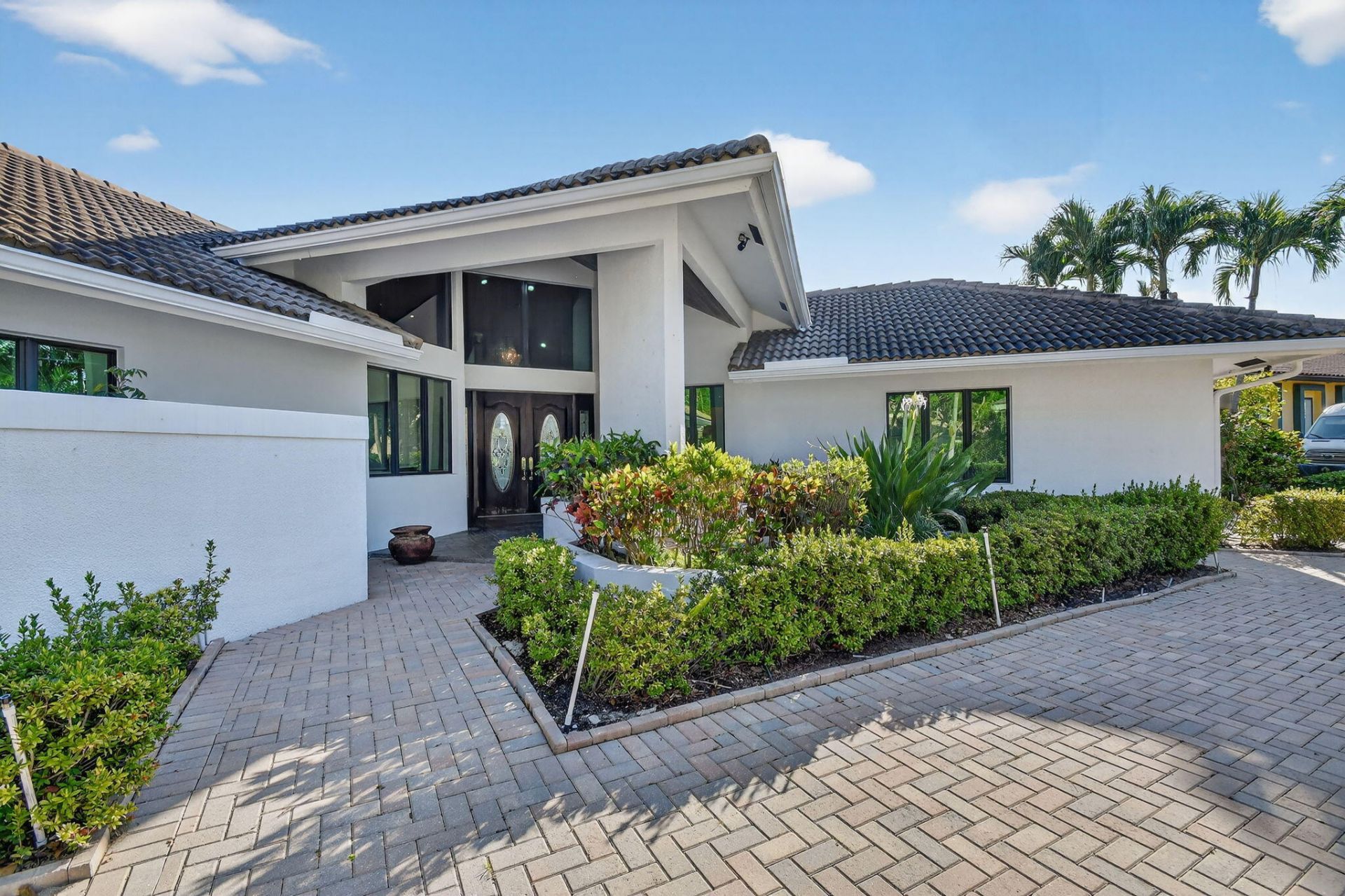 2410 Embassy Drive, West Palm Beach, FL 33401 Photo